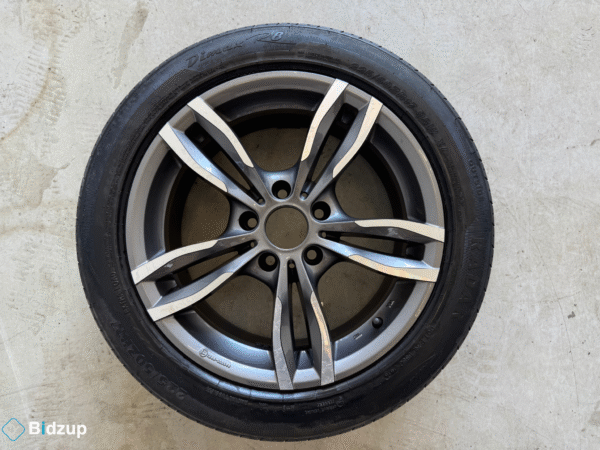 BMW 316 2013 17" Kompletta Sommarhjul