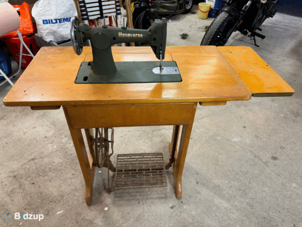 Husqvarna Manuell symaskin Klass 12