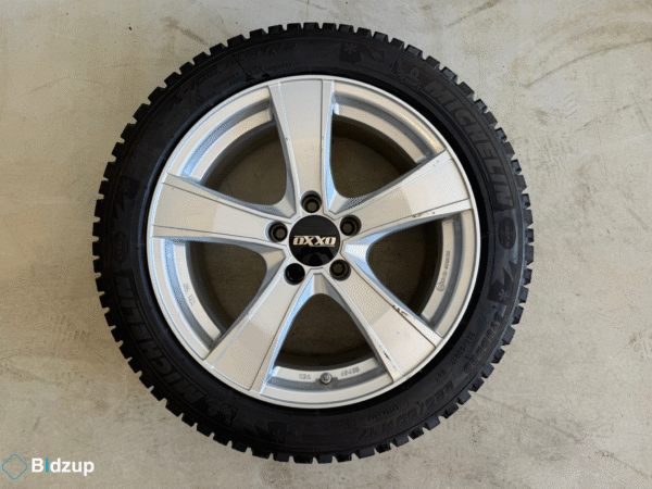 Volkswagen T-Cross 17"  Kompletta vinterhjul