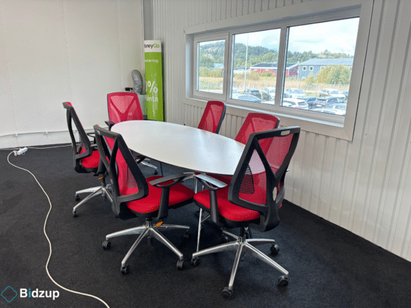 Konferensbord + Stolar