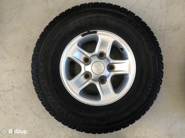 Land Rover Defender 16" Odubbade Vinterhjul