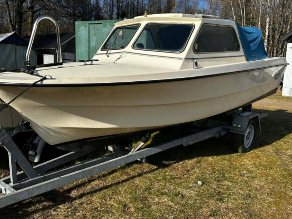 Johnson 50 hk utombordare & 80km kärra